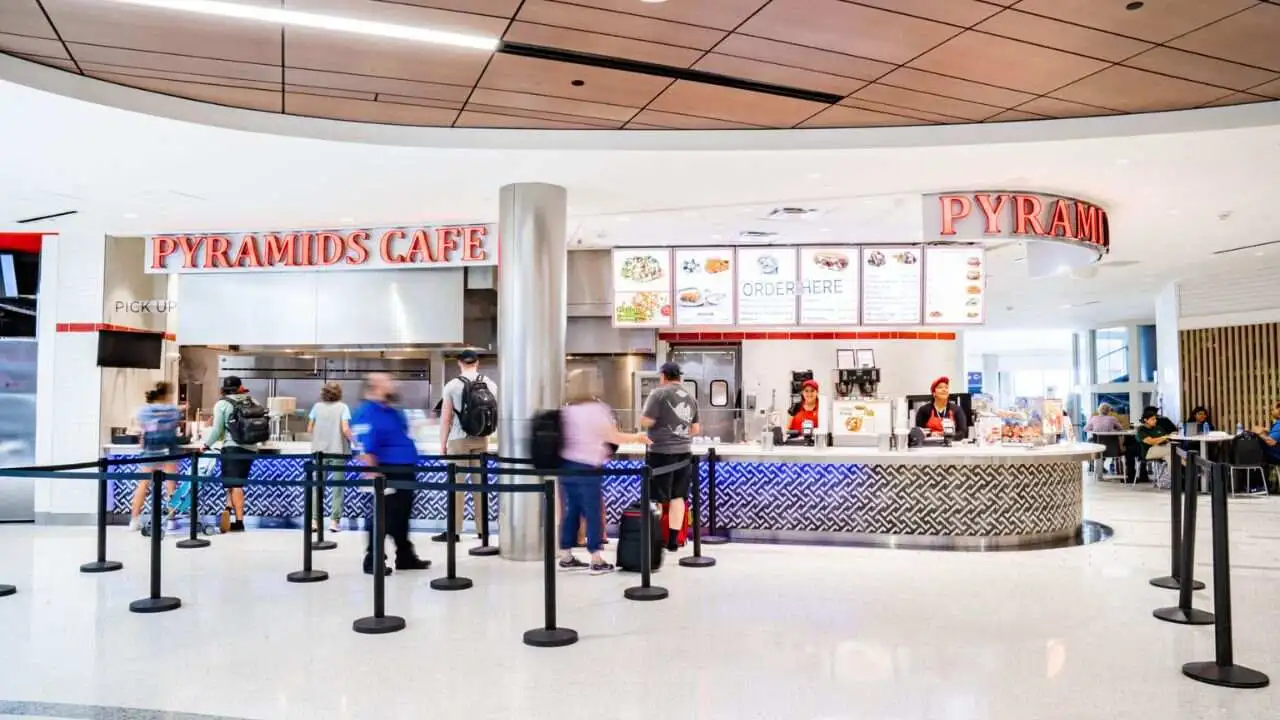 Food outlets in Concourse C at Nashville International Airport (BNA)