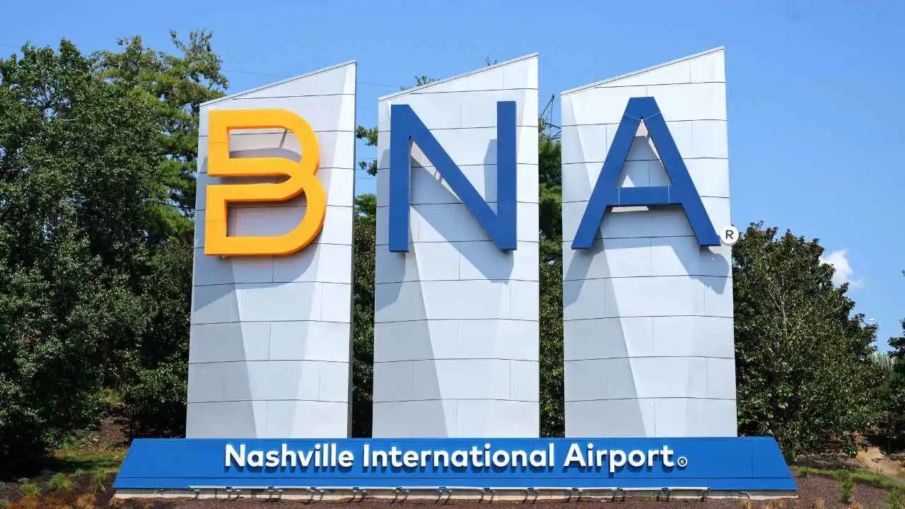 Factors affecting arrival time at Nashville Airport (BNA)