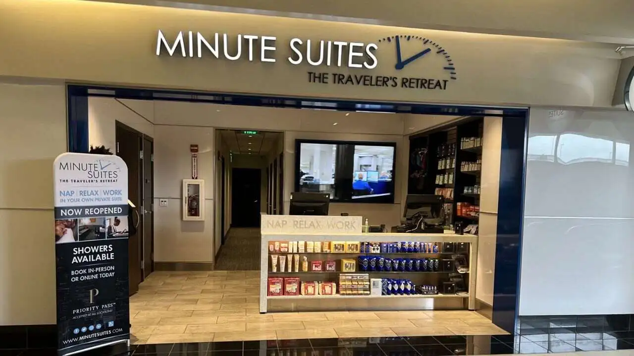 Minute Suites private suite at Nashville International Airport (BNA)