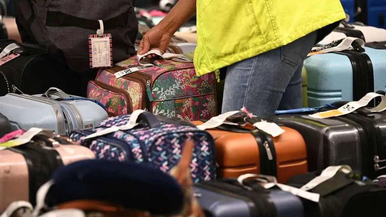 Nashville Airport lost and found luggage assistance