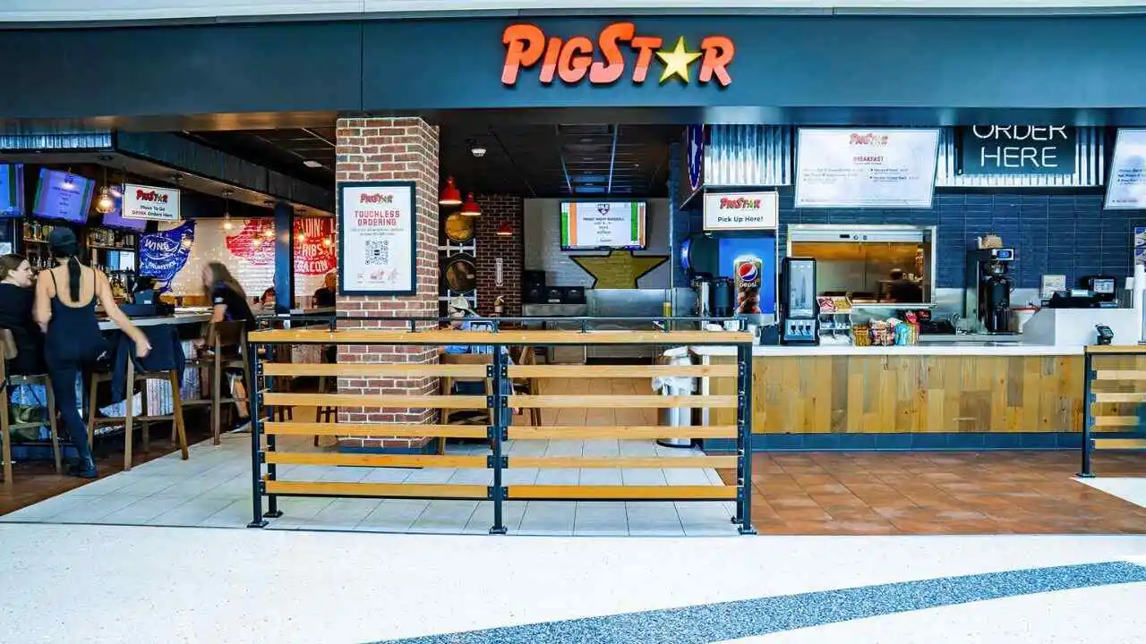 Pig Star By Peg Leg Porker at Nashville International Airport (BNA)