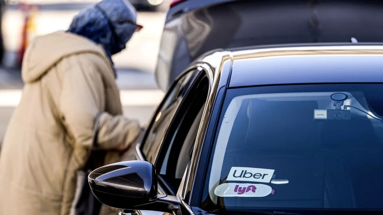 Uber and Lyft pickup at Nashville Airport